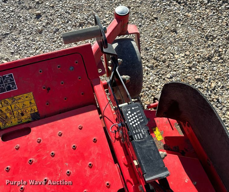 image for item EH6695 Gravely Pro-Turn 260 ZTR lawn mower