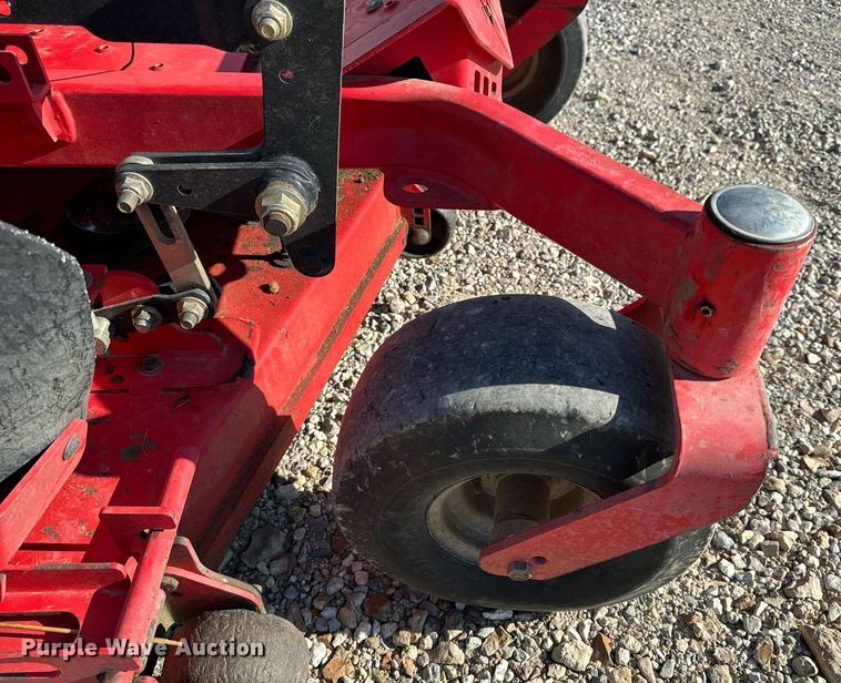 image for item EH6695 Gravely Pro-Turn 260 ZTR lawn mower