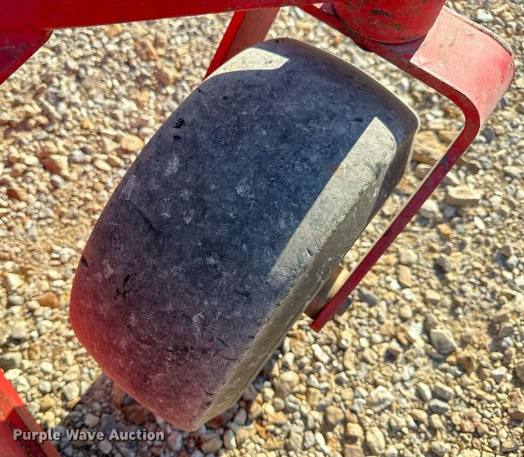 image for item EH6695 Gravely Pro-Turn 260 ZTR lawn mower