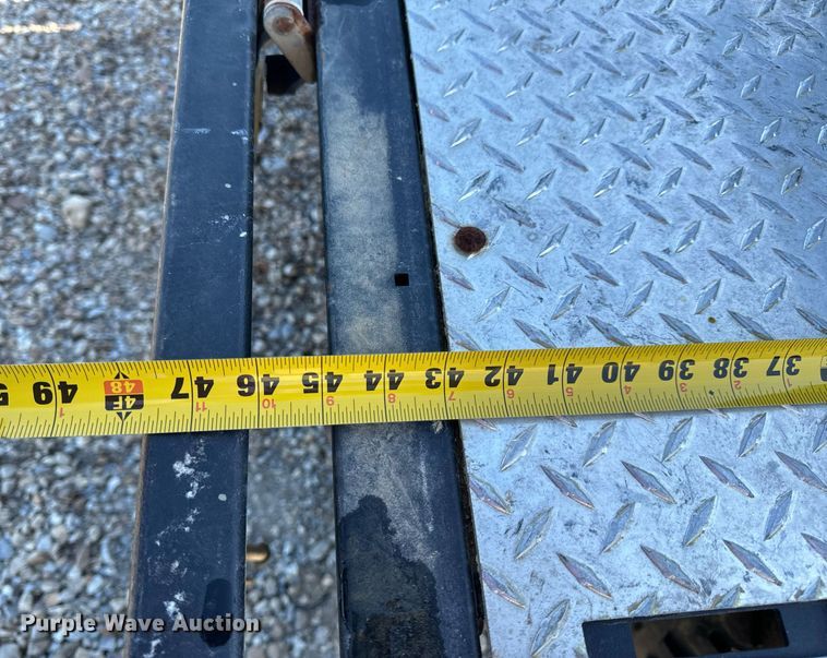 image for item EH6696 Mahendra Retriever 1000 utility vehicle