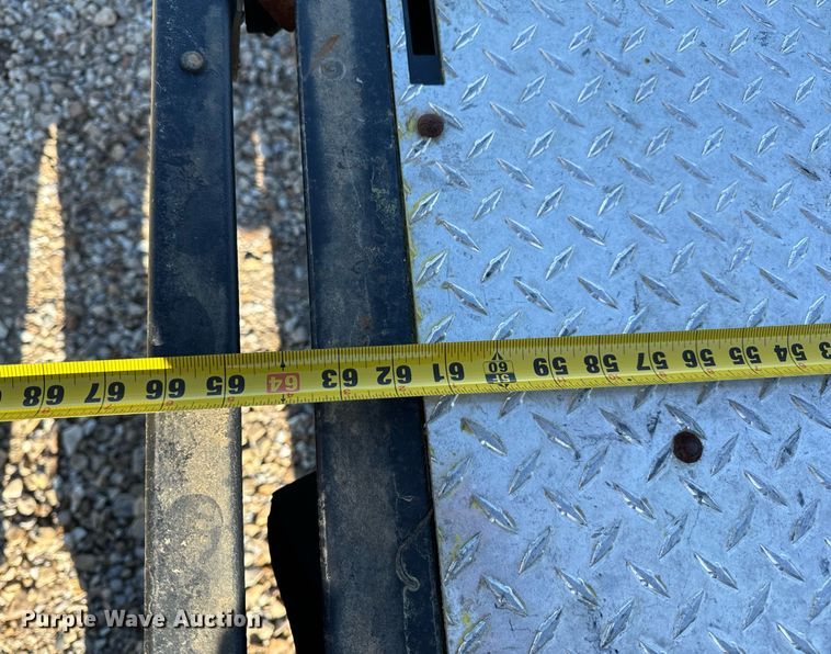 image for item EH6696 Mahendra Retriever 1000 utility vehicle