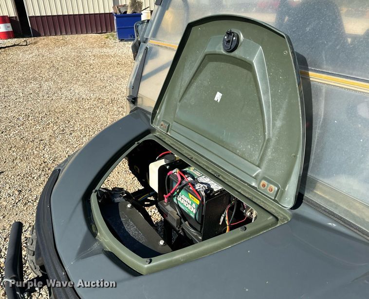 image for item EH6696 Mahendra Retriever 1000 utility vehicle