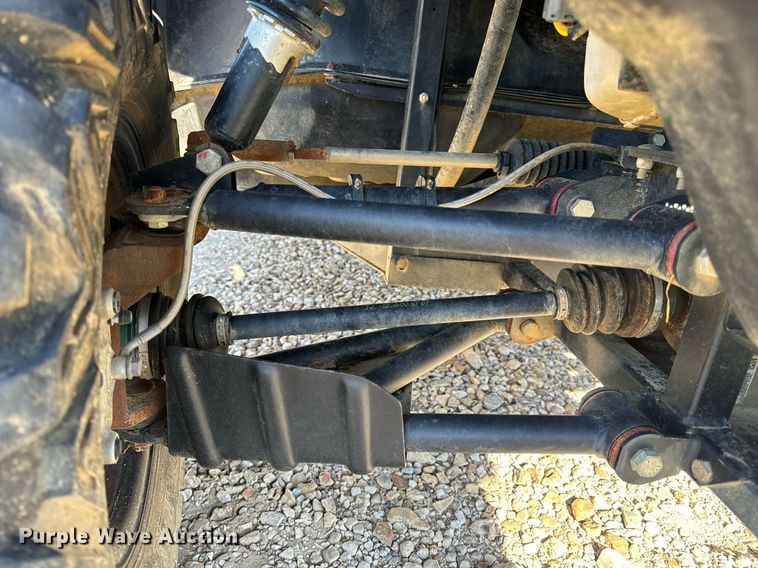 image for item EH6696 Mahendra Retriever 1000 utility vehicle