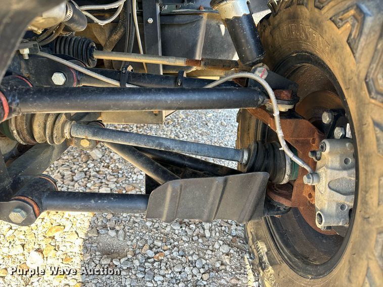 image for item EH6696 Mahendra Retriever 1000 utility vehicle