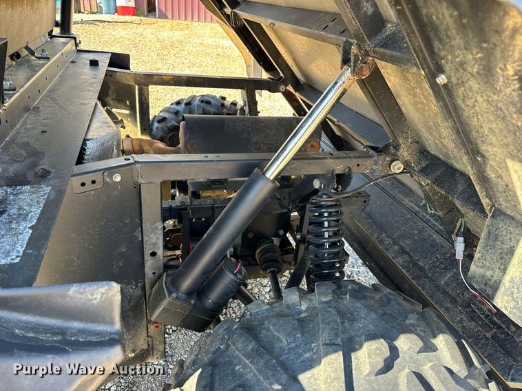 image for item EH6696 Mahendra Retriever 1000 utility vehicle