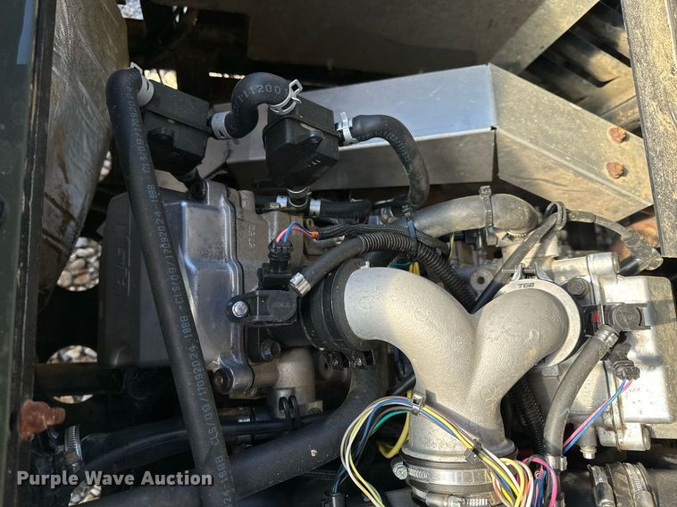 image for item EH6696 Mahendra Retriever 1000 utility vehicle