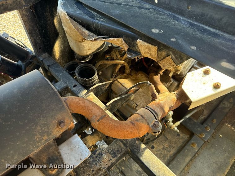 image for item EH6696 Mahendra Retriever 1000 utility vehicle