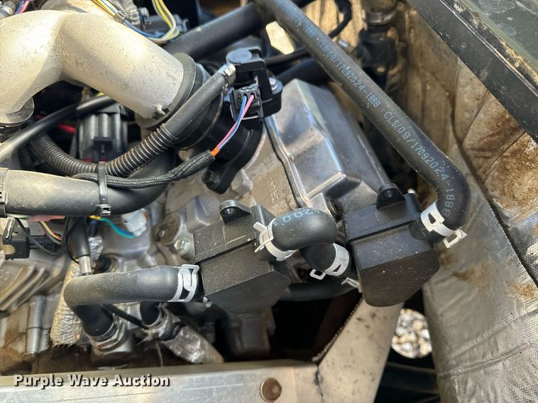 image for item EH6696 Mahendra Retriever 1000 utility vehicle