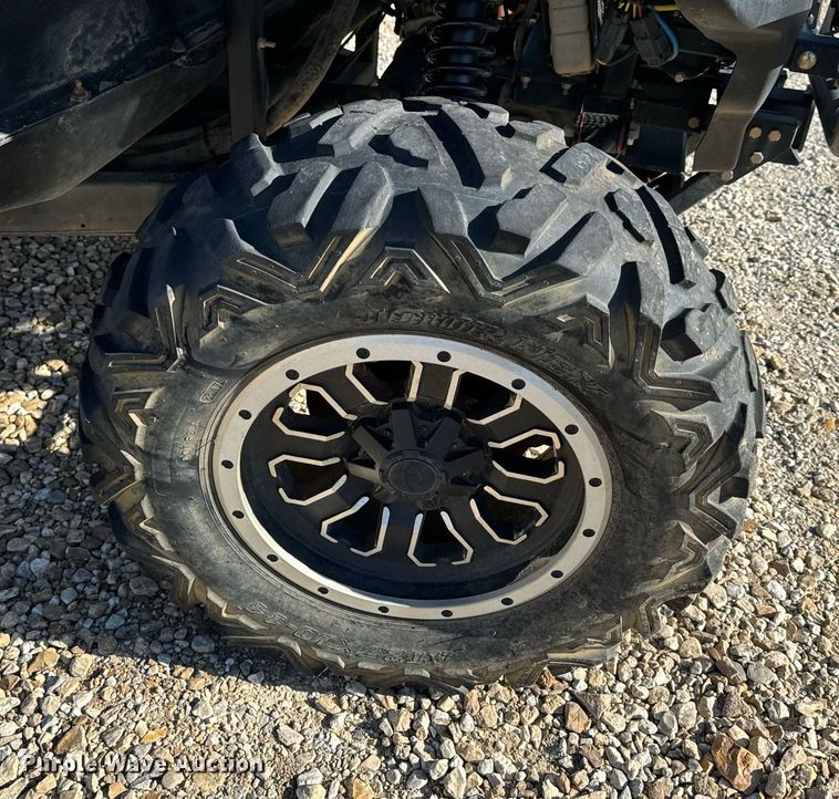 image for item EH6696 Mahendra Retriever 1000 utility vehicle