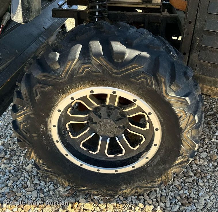 image for item EH6696 Mahendra Retriever 1000 utility vehicle