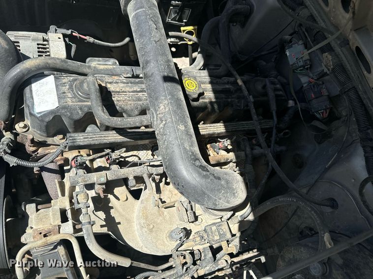 image for item EH6704 2000 Jeep Wrangler Sport SUV