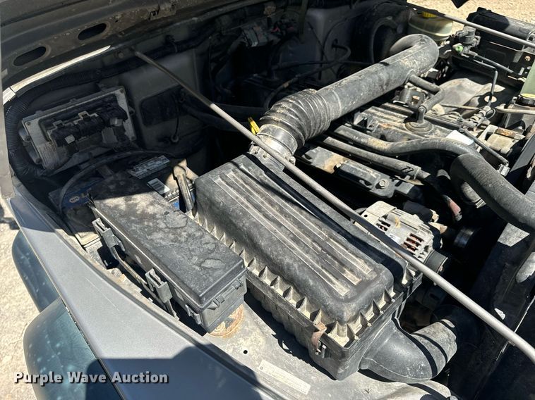 image for item EH6704 2000 Jeep Wrangler Sport SUV