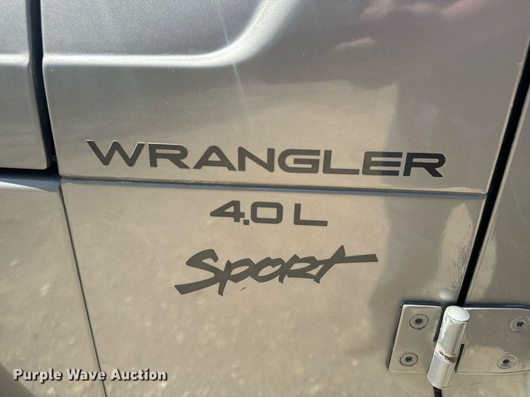 image for item EH6704 2000 Jeep Wrangler Sport SUV