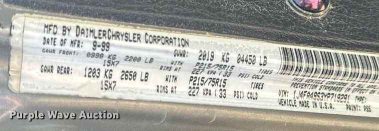 image for item EH6704 2000 Jeep Wrangler Sport SUV