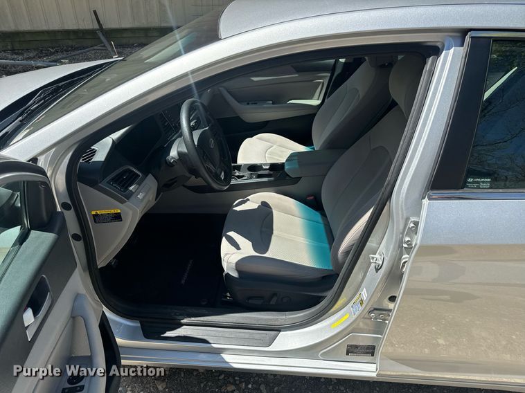 image for item EH6705 2015 Hyundai Sonata 