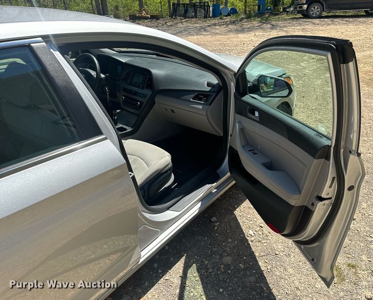 image for item EH6705 2015 Hyundai Sonata 