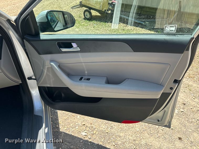 image for item EH6705 2015 Hyundai Sonata 