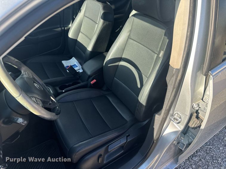 image for item EH6710 2010 Volkswagen Jetta TDI 