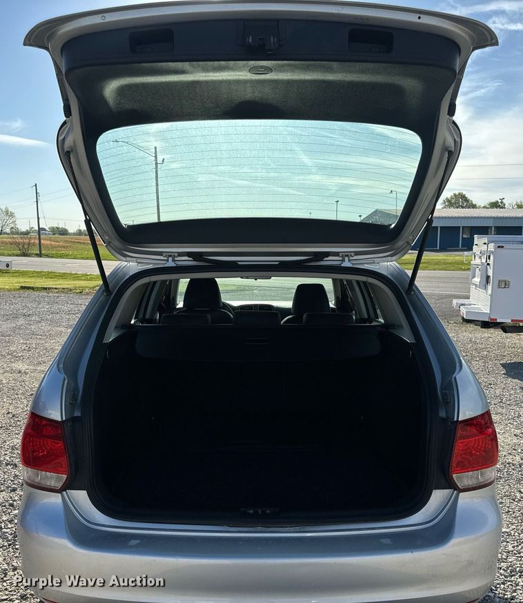 image for item EH6710 2010 Volkswagen Jetta TDI 