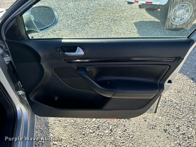 image for item EH6710 2010 Volkswagen Jetta TDI 