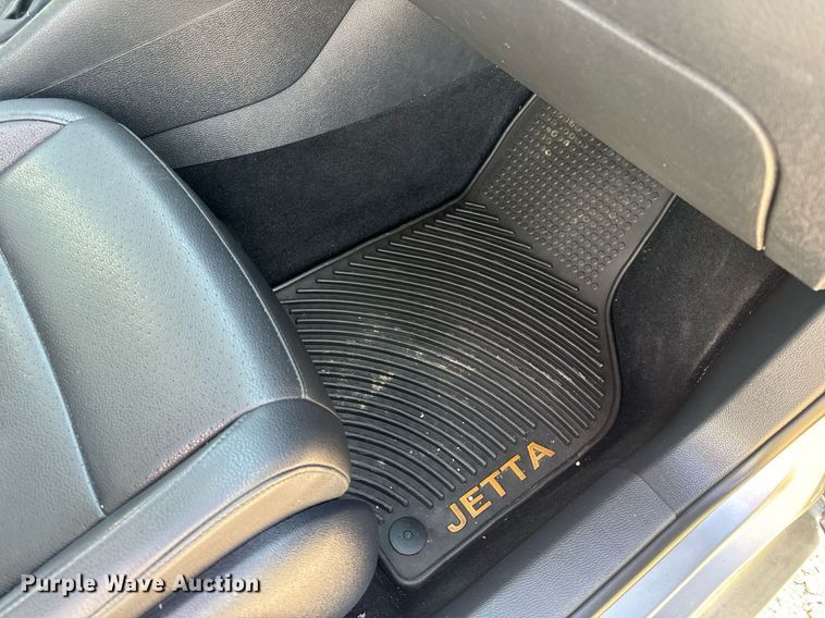 image for item EH6710 2010 Volkswagen Jetta TDI 