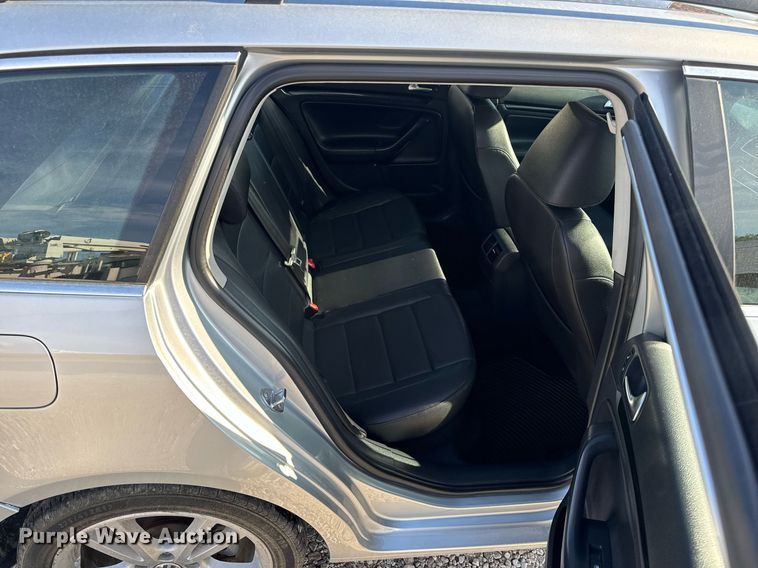 image for item EH6710 2010 Volkswagen Jetta TDI 