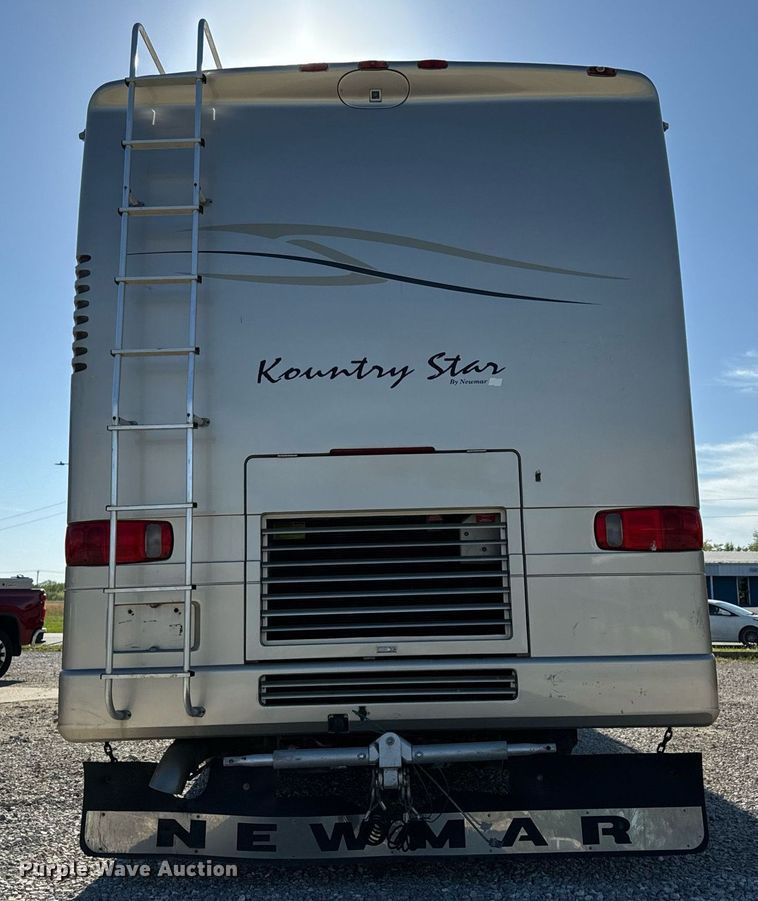 image for item EH6711 2003 Newmar Kountry Star RV