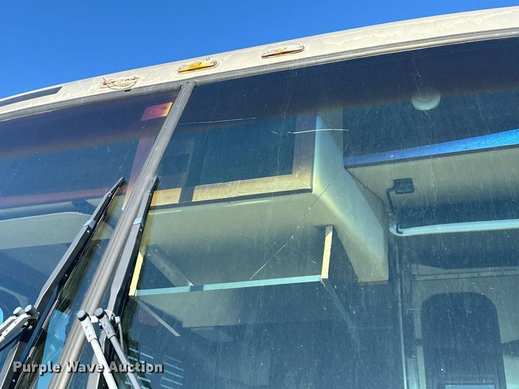 image for item EH6711 2003 Newmar Kountry Star RV