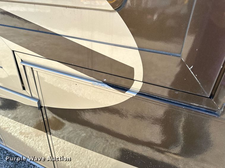 image for item EH6711 2003 Newmar Kountry Star RV