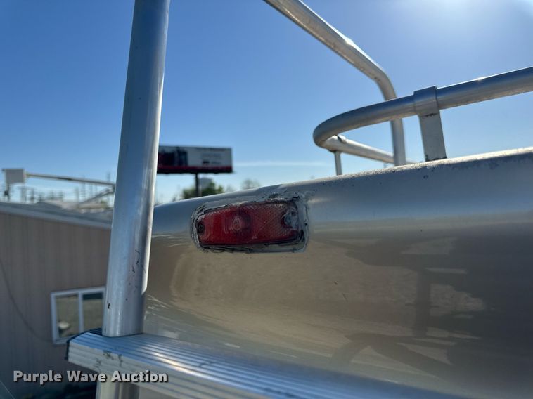 image for item EH6711 2003 Newmar Kountry Star RV