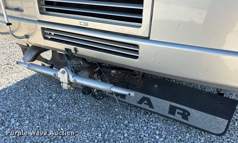 image for item EH6711 2003 Newmar Kountry Star RV