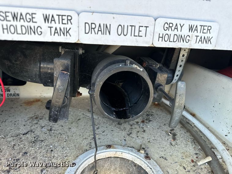 image for item EH6711 2003 Newmar Kountry Star RV