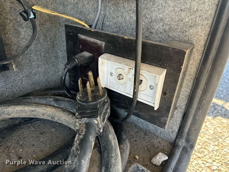 image for item EH6711 2003 Newmar Kountry Star RV