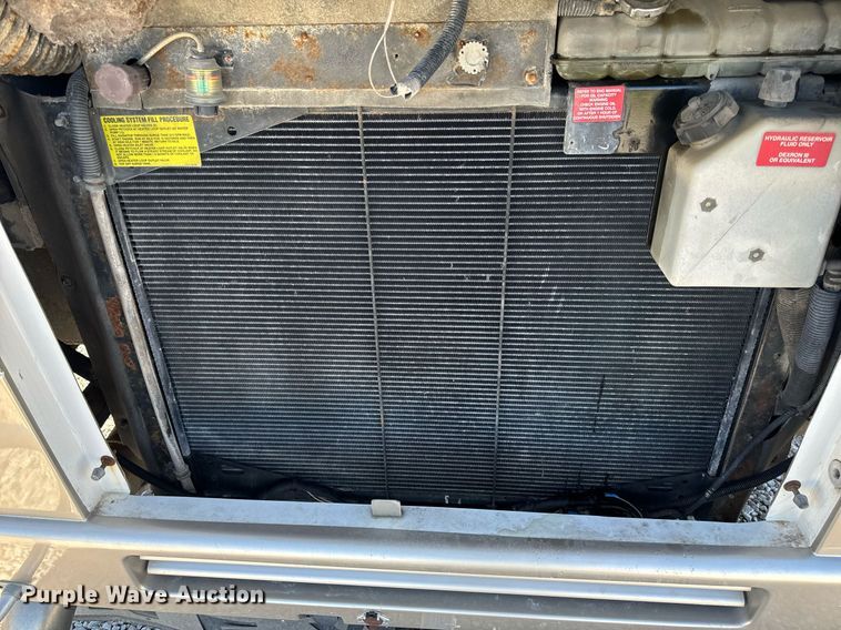 image for item EH6711 2003 Newmar Kountry Star RV