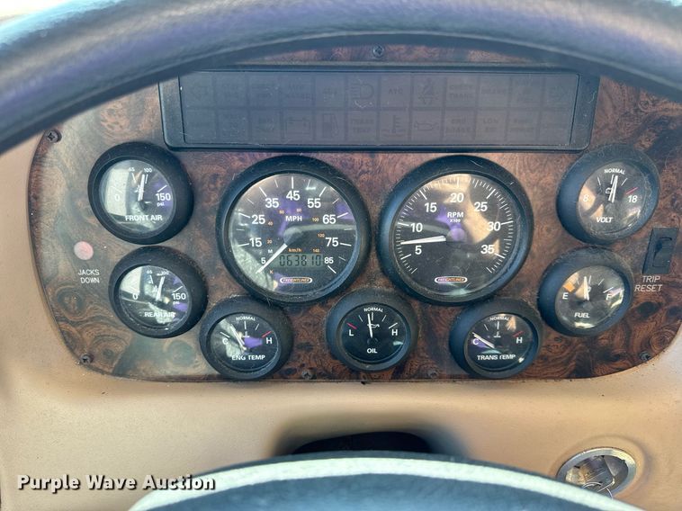 image for item EH6711 2003 Newmar Kountry Star RV