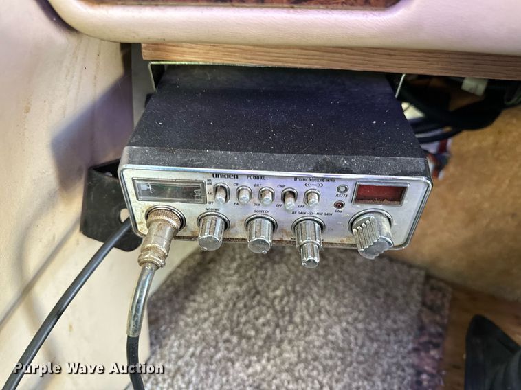 image for item EH6711 2003 Newmar Kountry Star RV