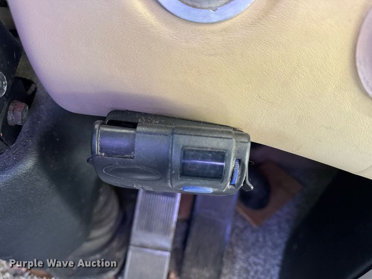 image for item EH6711 2003 Newmar Kountry Star RV