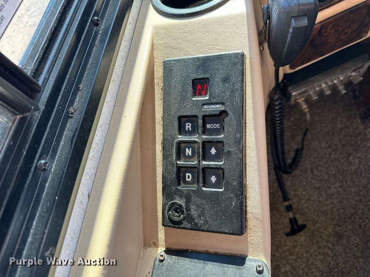 image for item EH6711 2003 Newmar Kountry Star RV