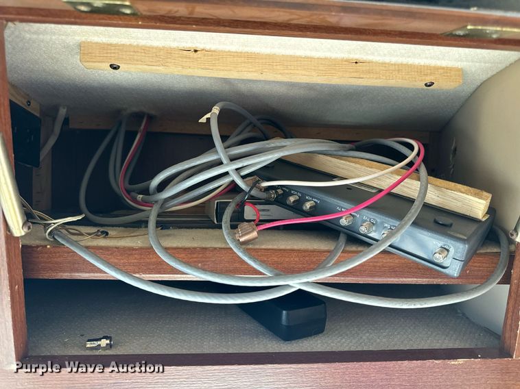 image for item EH6711 2003 Newmar Kountry Star RV