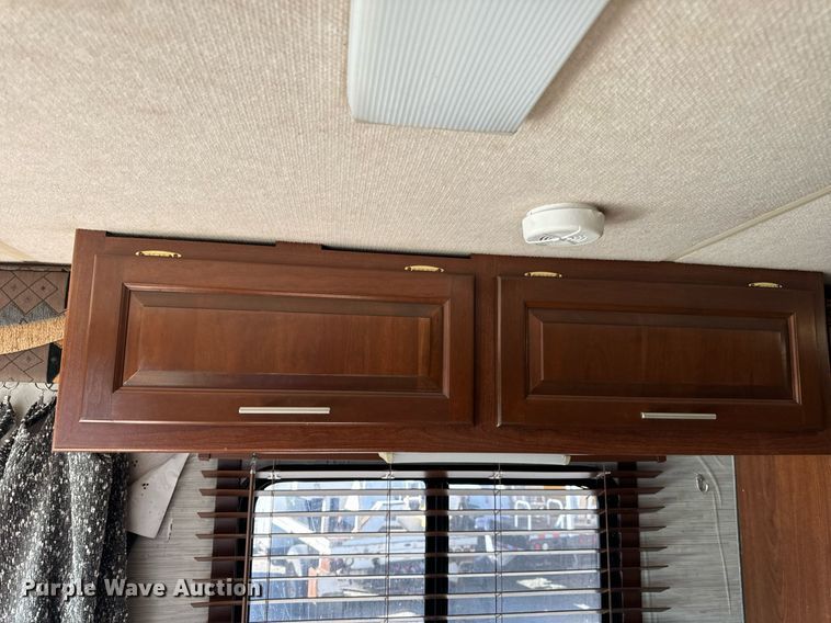 image for item EH6711 2003 Newmar Kountry Star RV