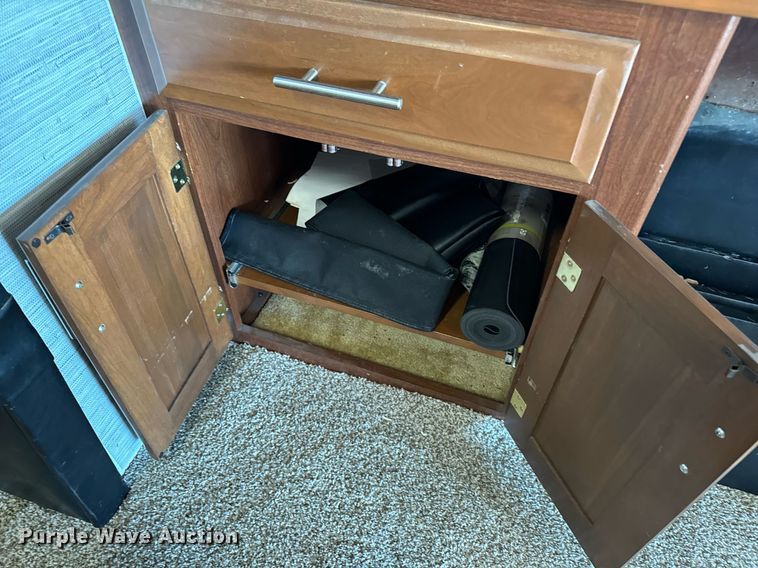 image for item EH6711 2003 Newmar Kountry Star RV