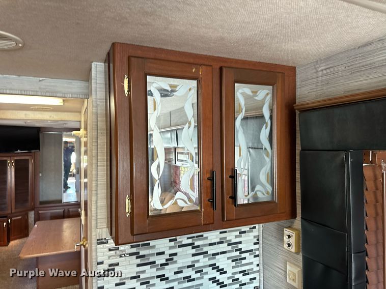 image for item EH6711 2003 Newmar Kountry Star RV