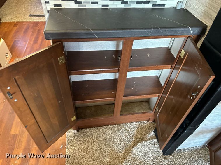 image for item EH6711 2003 Newmar Kountry Star RV