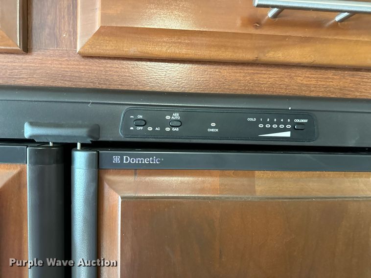 image for item EH6711 2003 Newmar Kountry Star RV