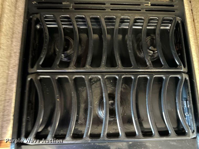 image for item EH6711 2003 Newmar Kountry Star RV