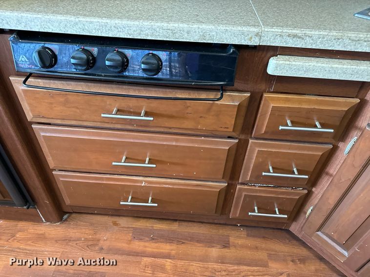 image for item EH6711 2003 Newmar Kountry Star RV