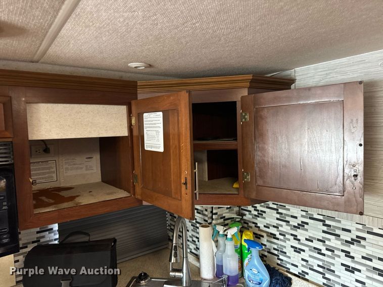 image for item EH6711 2003 Newmar Kountry Star RV