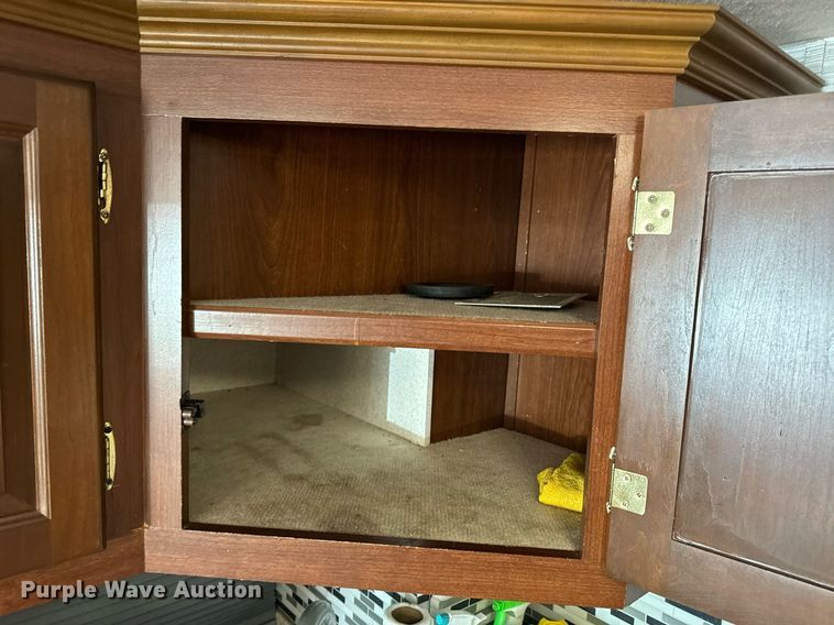 image for item EH6711 2003 Newmar Kountry Star RV