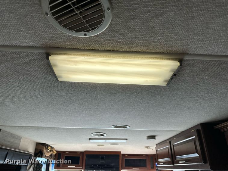 image for item EH6711 2003 Newmar Kountry Star RV