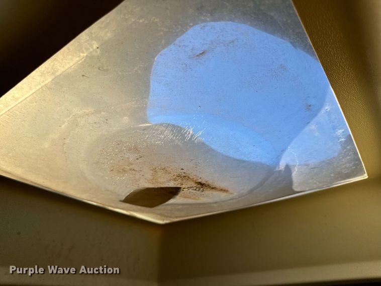 image for item EH6711 2003 Newmar Kountry Star RV